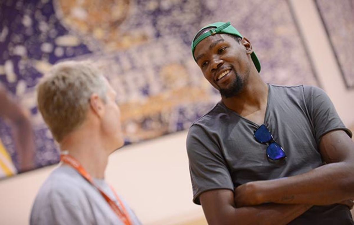 kevin-durant-steve-kerr-warrior.jpg